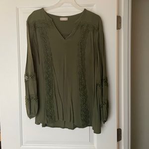 Altar’d State green top with lace size M